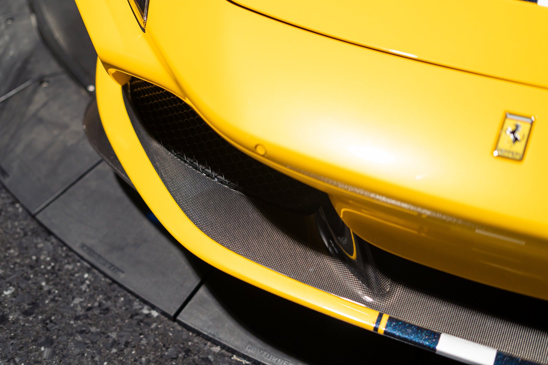 Used 2021 Ferrari F8 Tributo RWD image 22