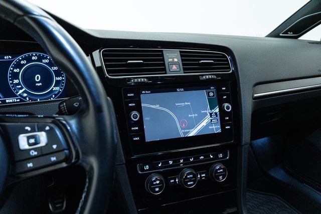 Used 2018 Volkswagen Golf R 4-Door image 25