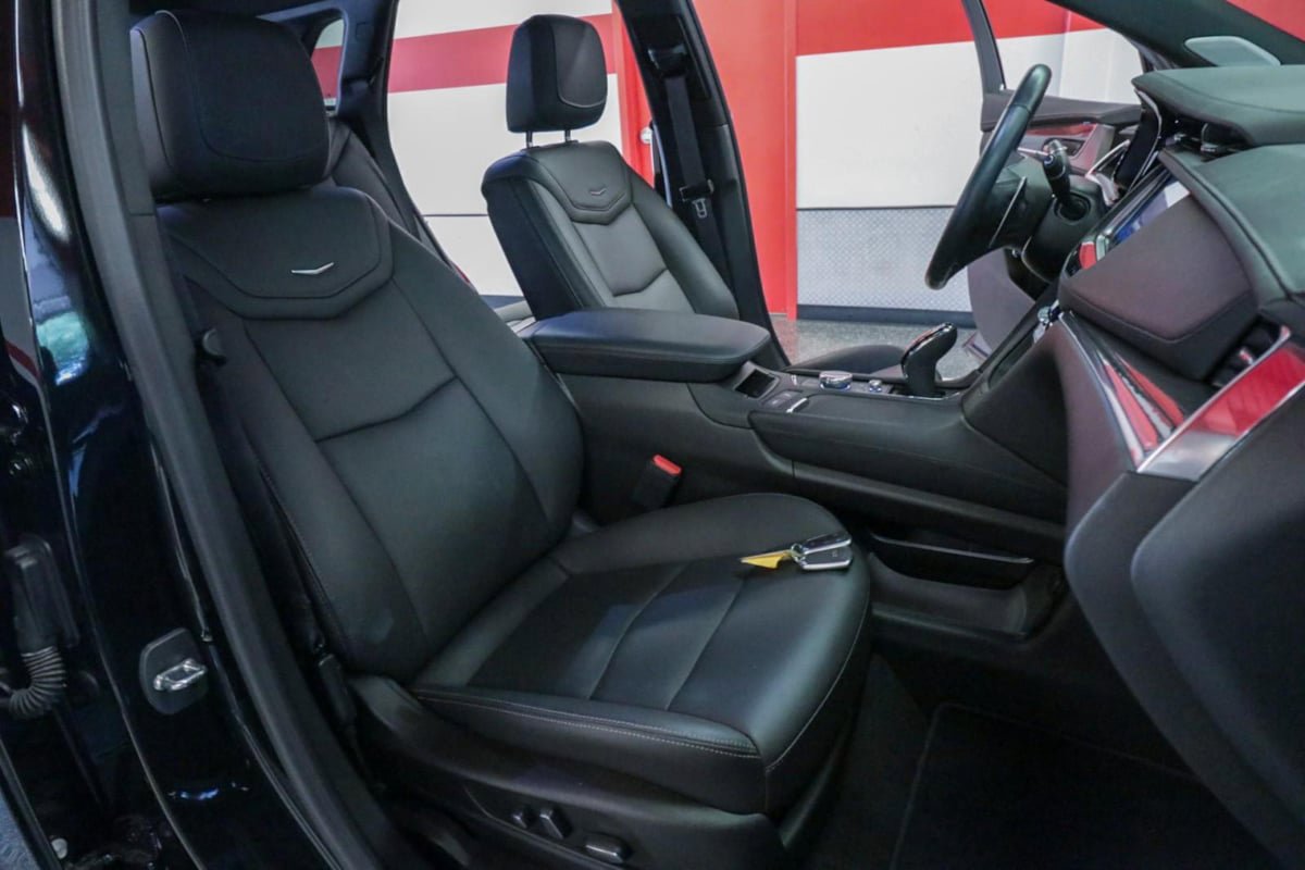Used 2023 Cadillac XT5 Sportv w/ Technology Package AWD/4WD image 29