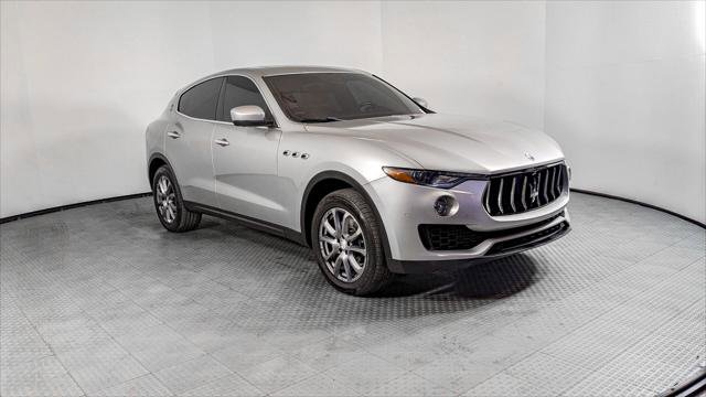 Used 2018 Maserati Levante image 11