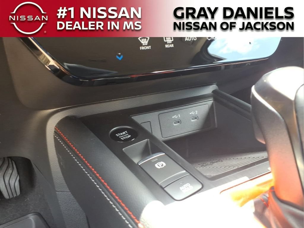 New 2026 Nissan Kicks SR AWD/4WD image 18