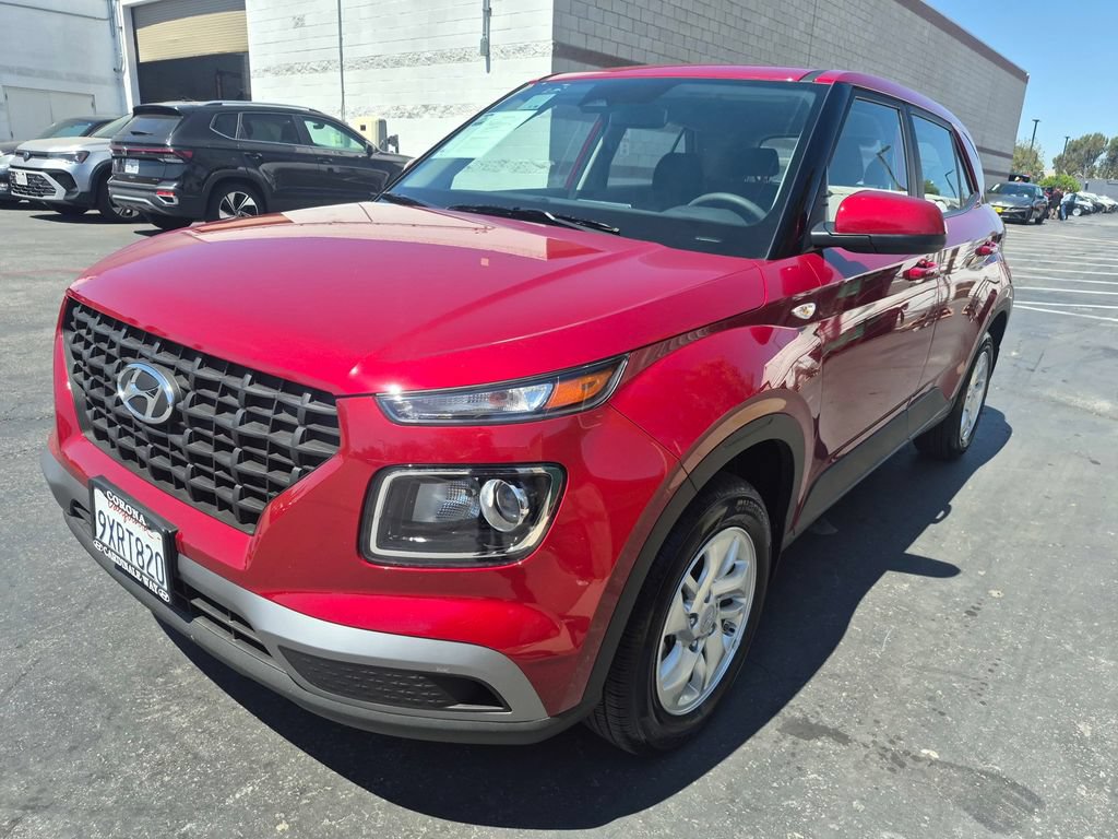 Used 2026 Hyundai Venue SE FWD image 14