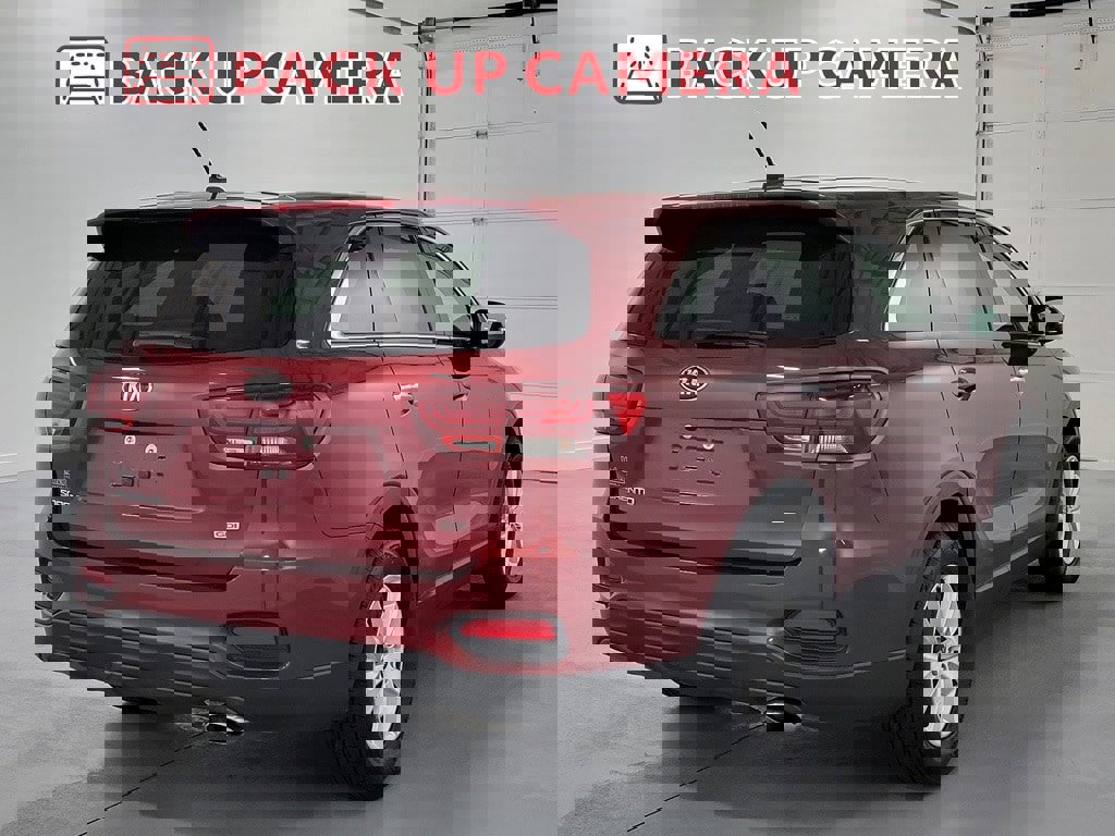Used 2019 Kia Sorento LX image 9