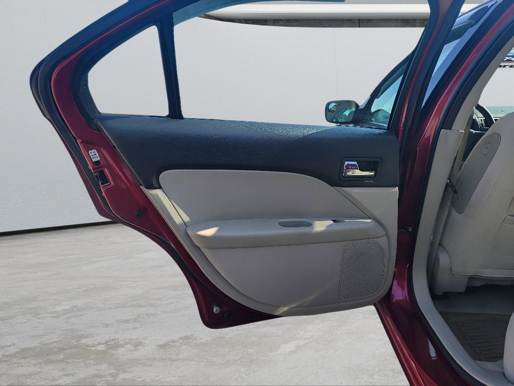 Used 2008 Ford Fusion SE FWD image 22