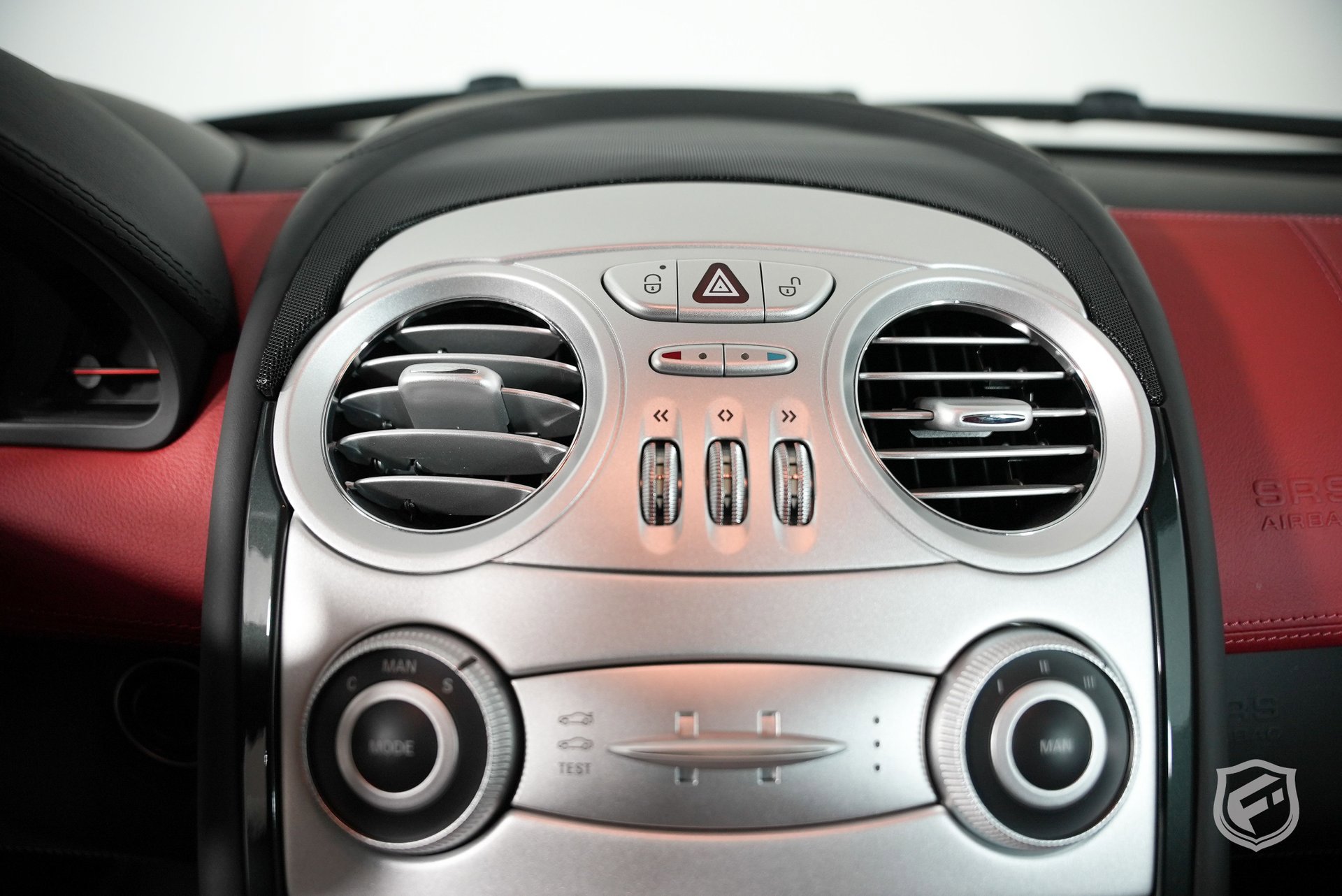 Used 2005 Mercedes-Benz SLR 2dr Cpe 5.5L image 39