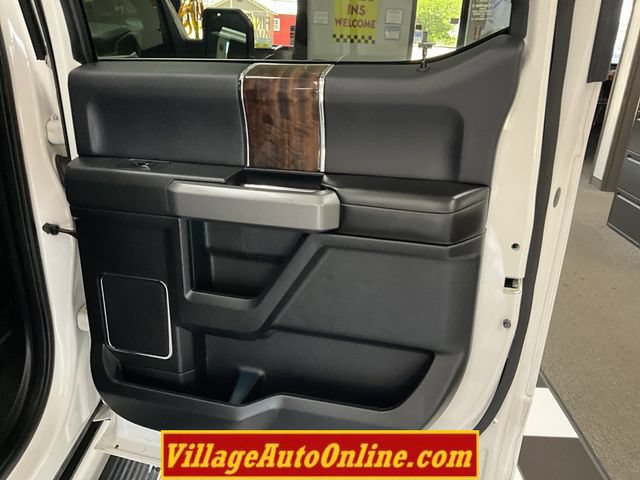 Used 2016 Ford F150 Platinum w/ Equipment Group 701A Luxury AWD/4WD image 34