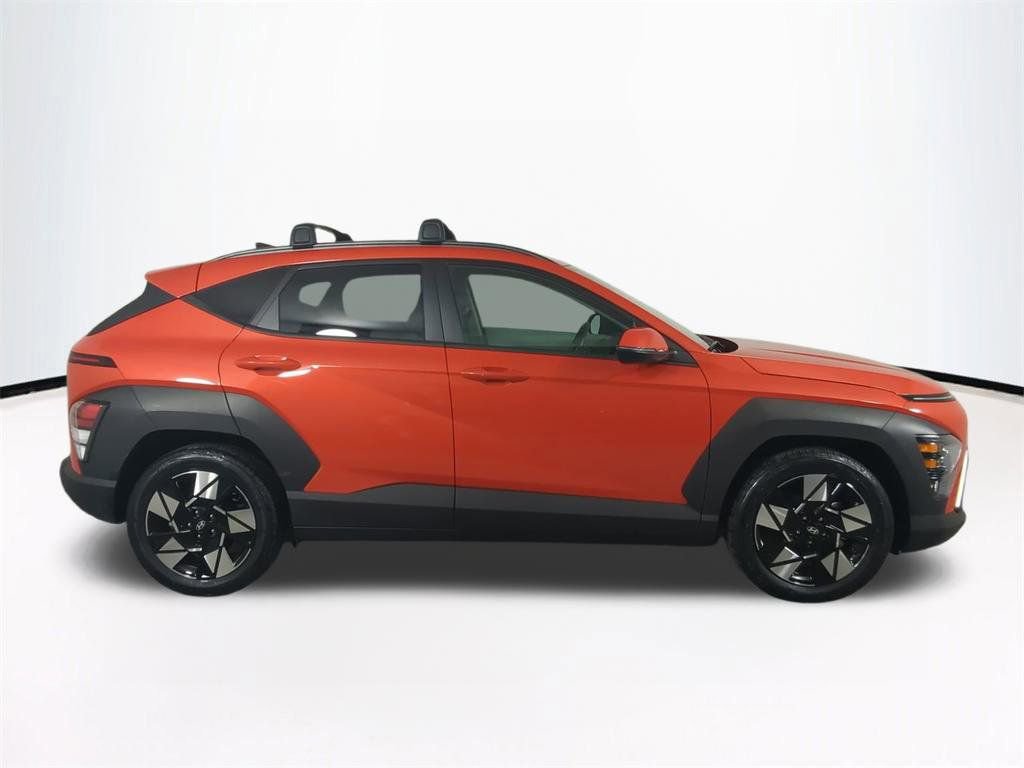 Certified 2024 Hyundai Kona SEL w/ Convenience Package FWD image 4