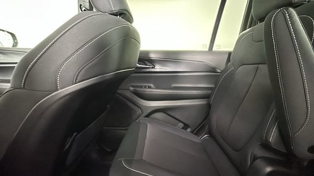 New 2026 Jeep Grand Cherokee L Laredo AWD/4WD image 13