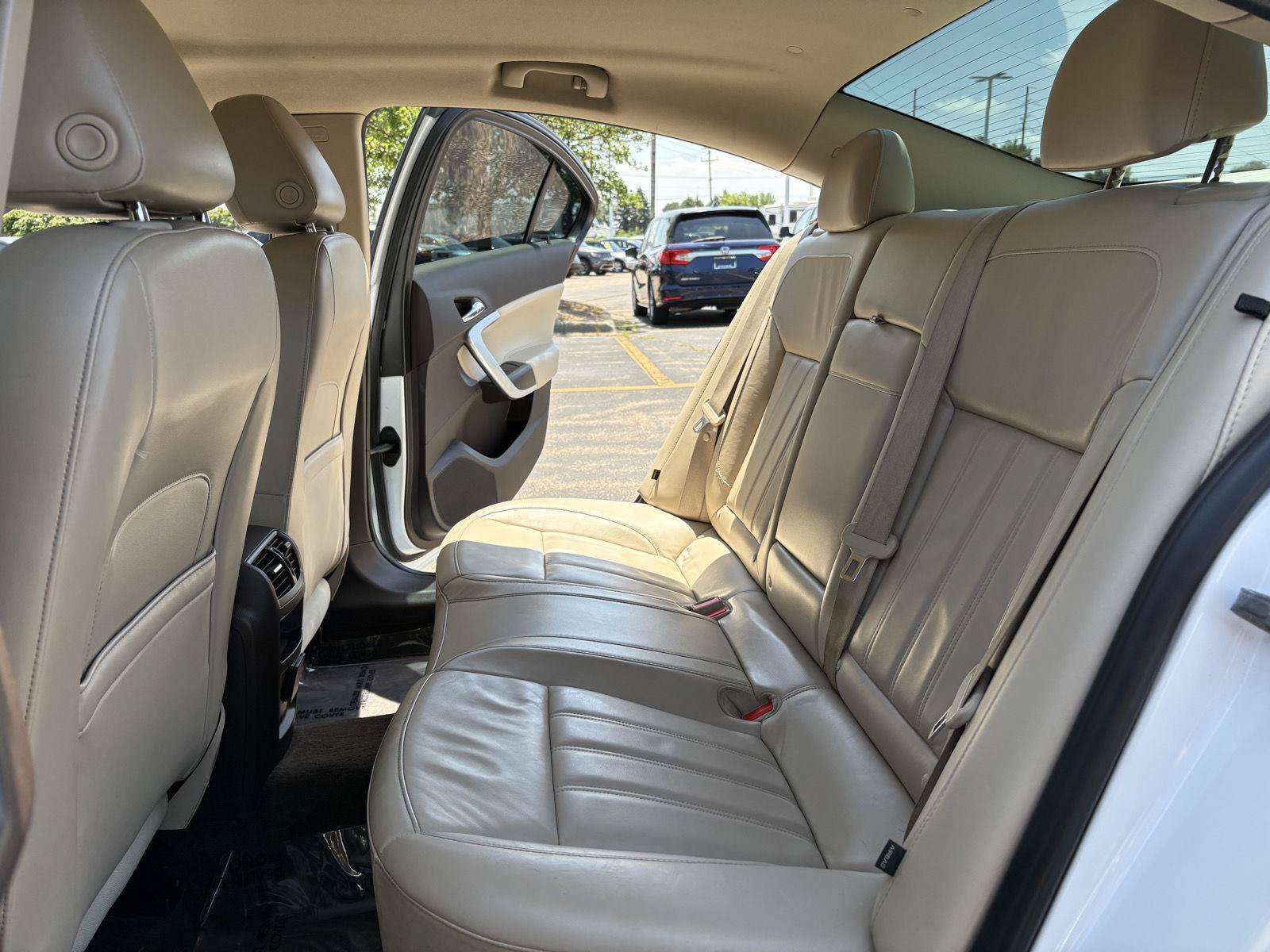 Used 2016 Buick Regal Premium FWD image 13