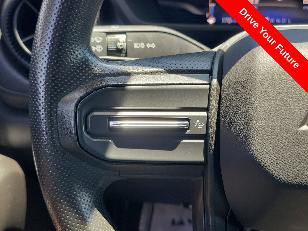 Used 2023 Chevrolet Colorado W/T RWD image 7