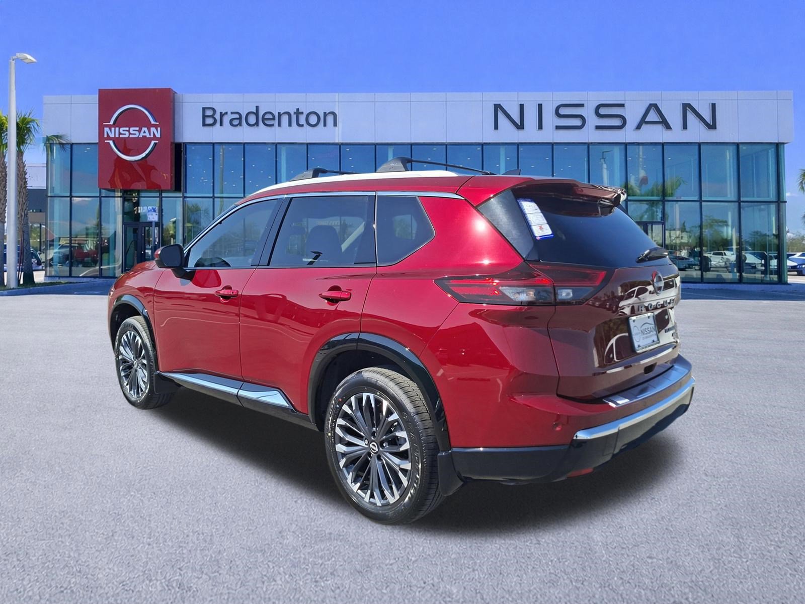 New 2026 Nissan Rogue Platinum image 4