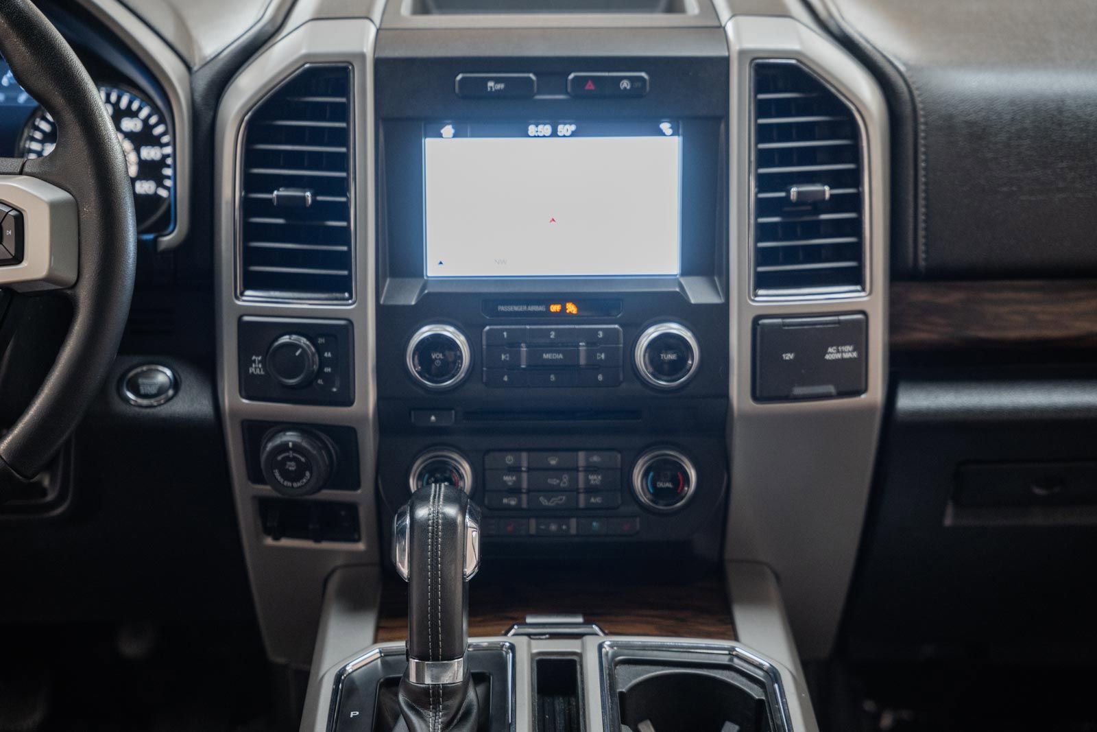 Used 2018 Ford F150 Lariat w/ Heavy-Duty Payload Package image 29