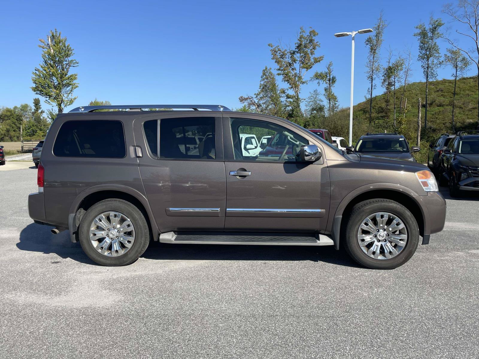 Used 2015 Nissan Armada Platinum AWD/4WD image 32