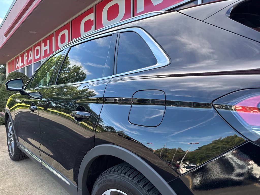 Used 2023 Lincoln Nautilus Reserve AWD/4WD image 13