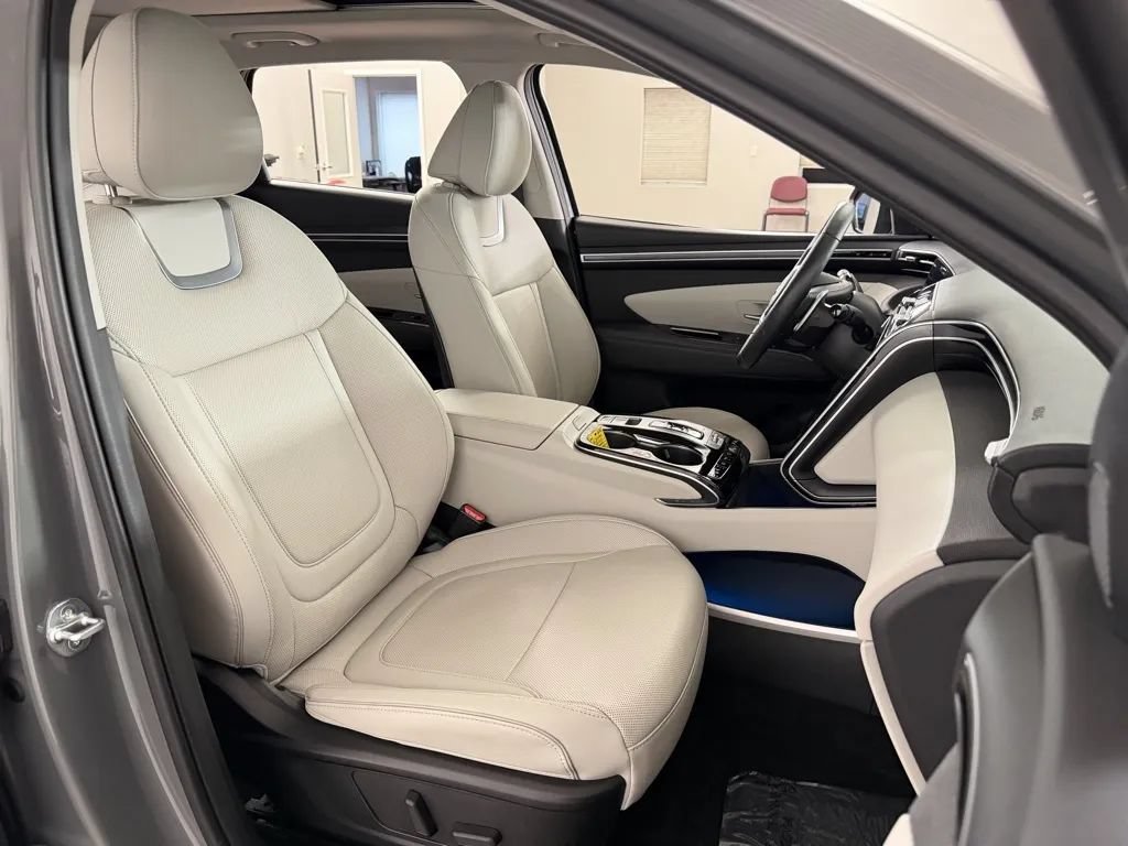 Used 2024 Hyundai Tucson Limited AWD/4WD image 45