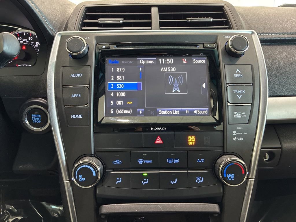 Used 2017 Toyota Camry SE w/ Moonroof Package image 27