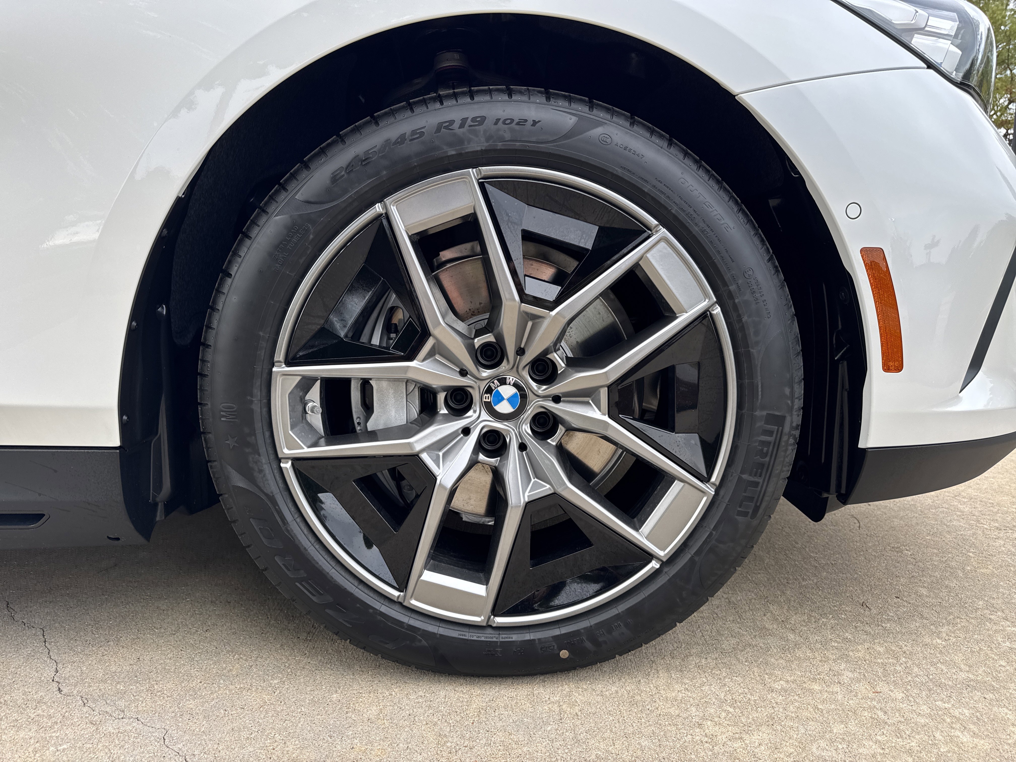 New 2026 BMW i5 eDrive40 w/ Premium Package image 29
