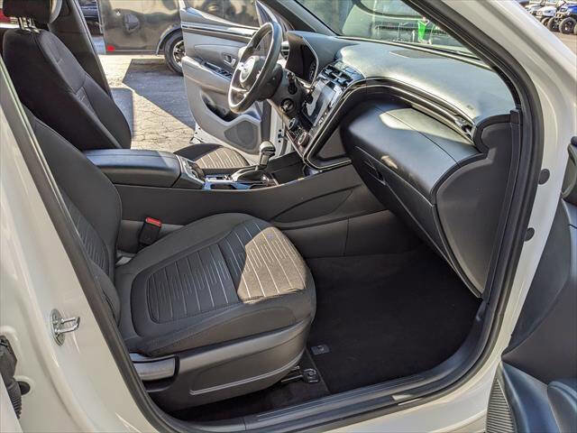 Used 2024 Hyundai Santa Cruz SE image 17