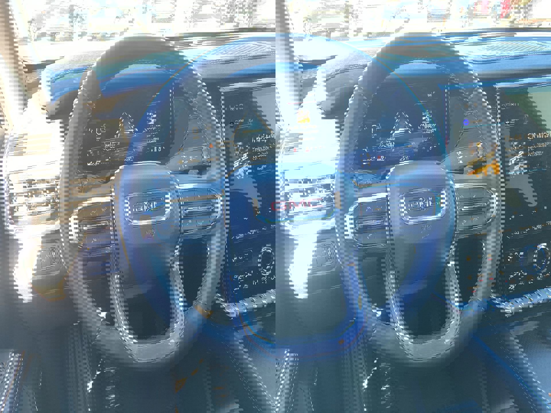 Used 2024 GMC Acadia Elevation image 11