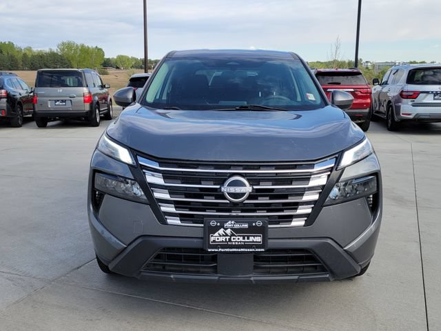 Used 2024 Nissan Rogue SV AWD/4WD image 5