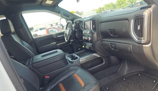 Used 2021 GMC Sierra 2500 AT4 w/ AT4 Preferred Package AWD/4WD image 4
