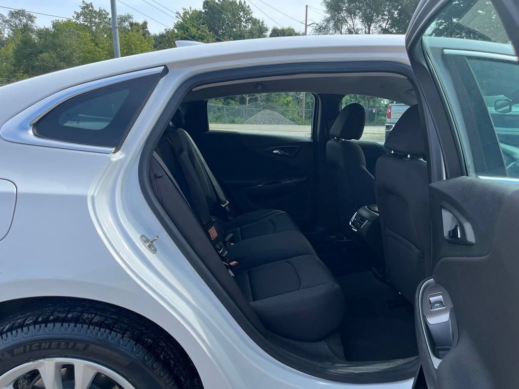 Used 2024 Chevrolet Malibu LT FWD image 31