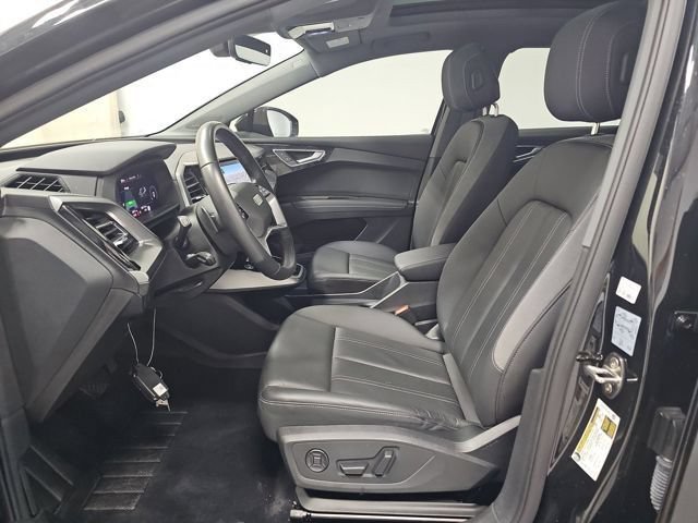 Used 2024 Audi Q4 e-tron Premium Plus w/ Premium Plus AWD/4WD image 6