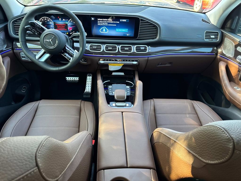 New 2026 Mercedes-Benz GLS 450 4MATIC image 17
