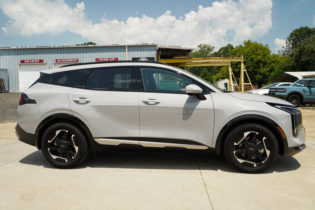 Used 2026 Kia Sportage SX FWD image 3