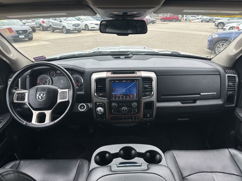 Used 2018 RAM 1500 Laramie w/ Convenience Group AWD/4WD image 19