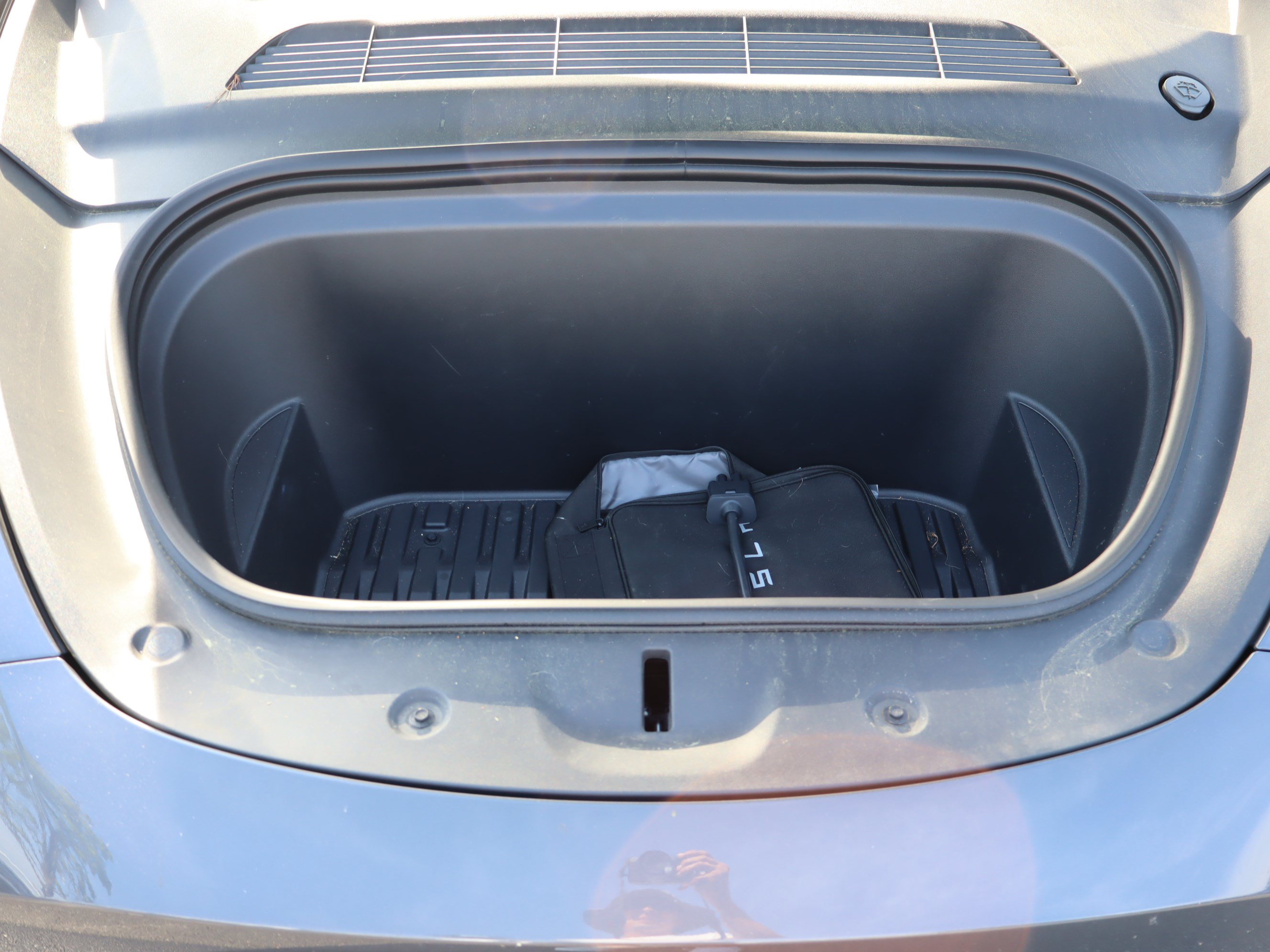 Used 2023 Tesla Model Y AWD image 36