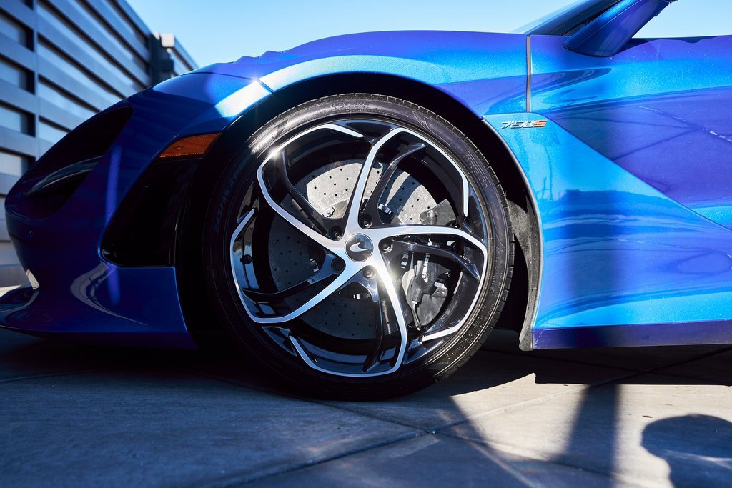 Used 2024 McLaren 750S Spider image 3