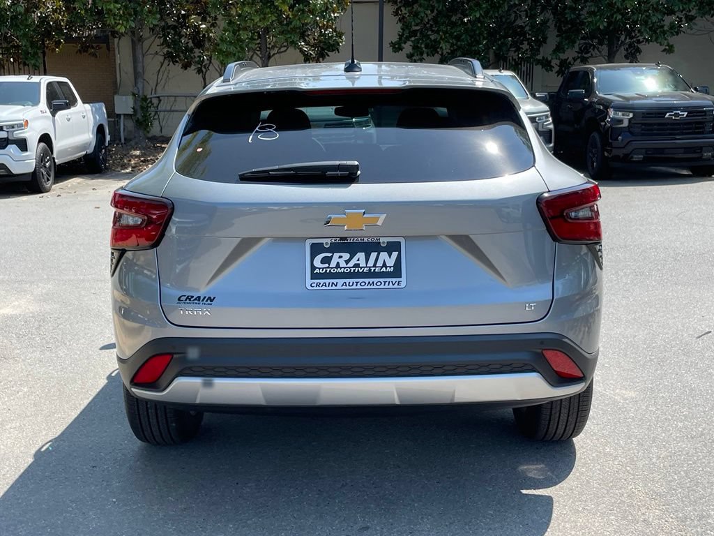 New 2026 Chevrolet Trax LT w/ Driver Confidence Package FWD image 6
