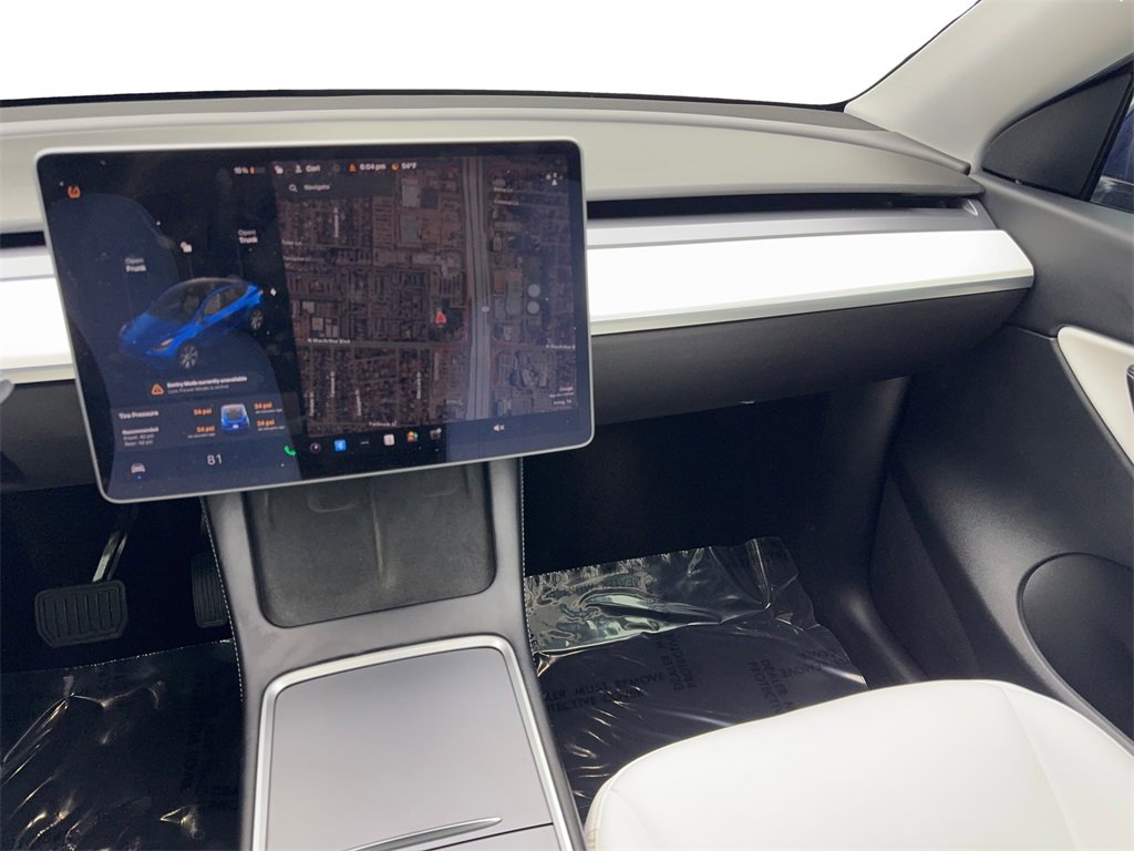 Used 2022 Tesla Model Y Long Range image 55