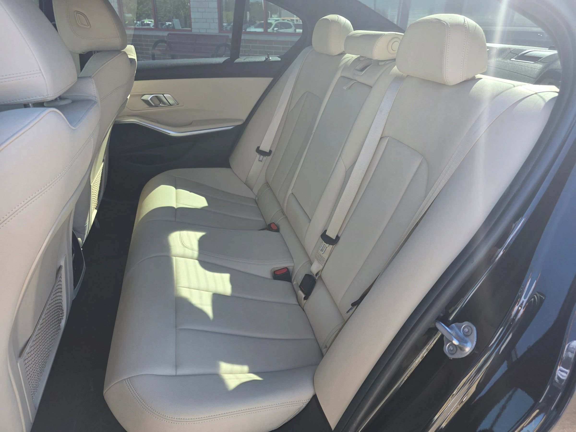 Used 2021 BMW 330i Sedan w/ Convenience Package RWD image 8