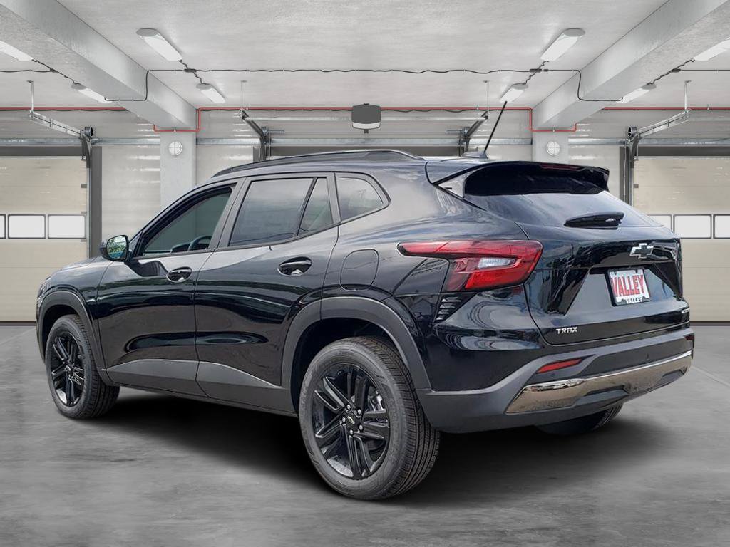New 2026 Chevrolet Trax ACTIV w/ Sunroof Package FWD image 6