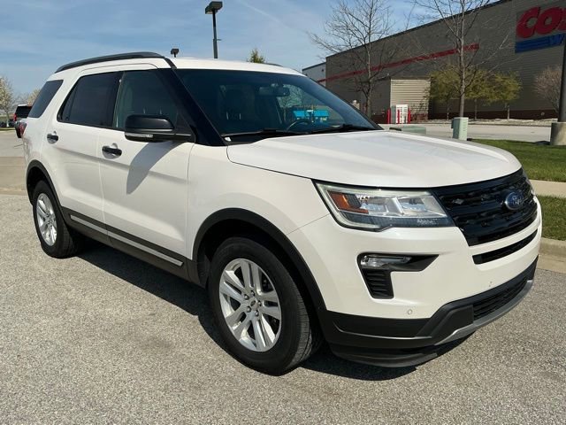 Used 2019 Ford Explorer XLT w/ Equipment Group 202A image 2