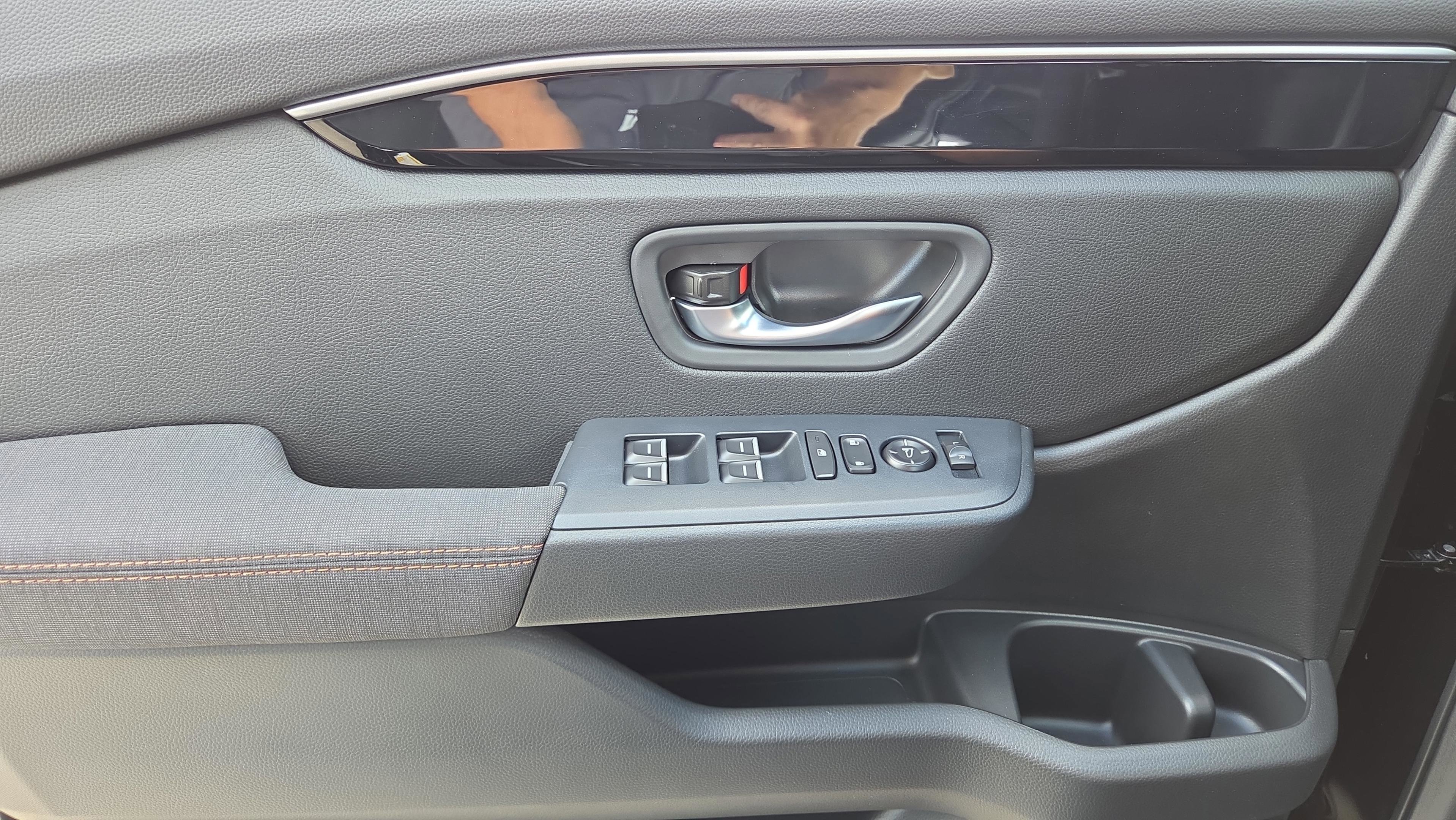 New 2026 Honda Pilot Sport image 30