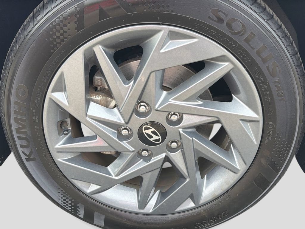 Certified 2024 Hyundai Elantra SEL FWD image 14