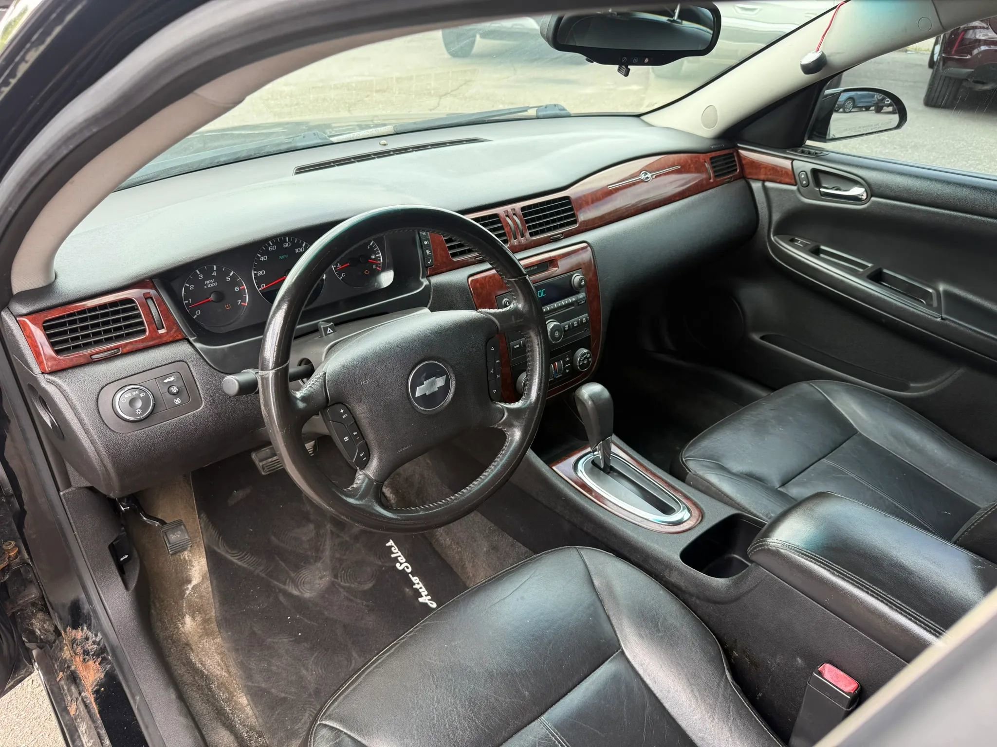 Used 2007 Chevrolet Impala LT w/ Luxury Edition Package FWD image 16