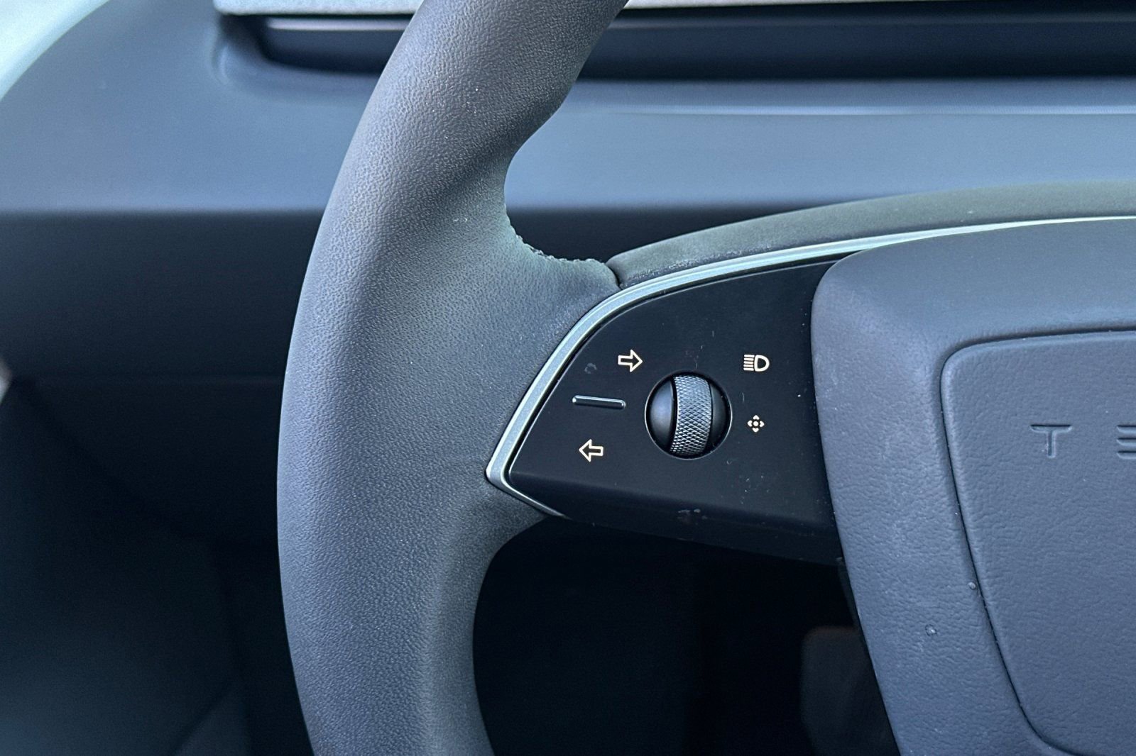 Used 2025 Tesla Model 3 Long Range image 34