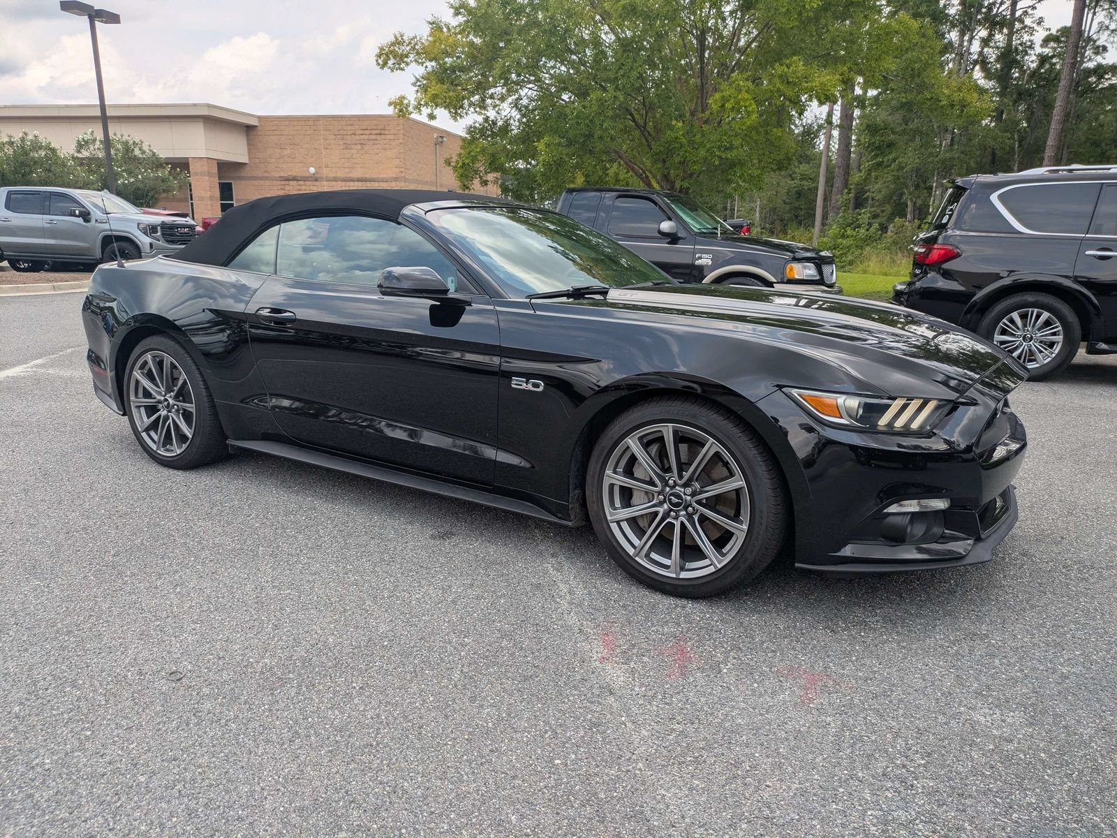 Used 2016 Ford Mustang GT Premium w/ Equipment Group 401A RWD image 1
