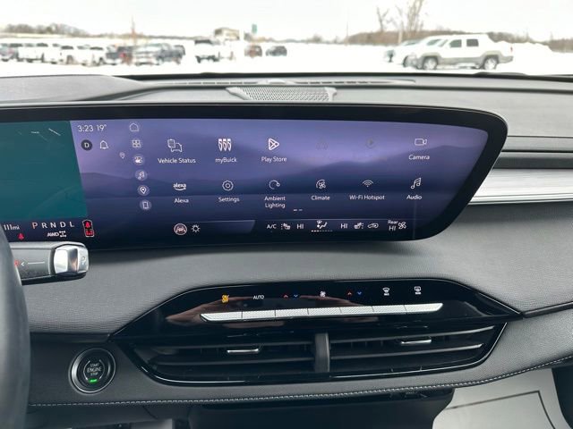 Used 2025 Buick Enclave Preferred image 36