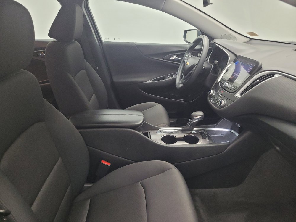 Used 2022 Chevrolet Malibu LT FWD image 21