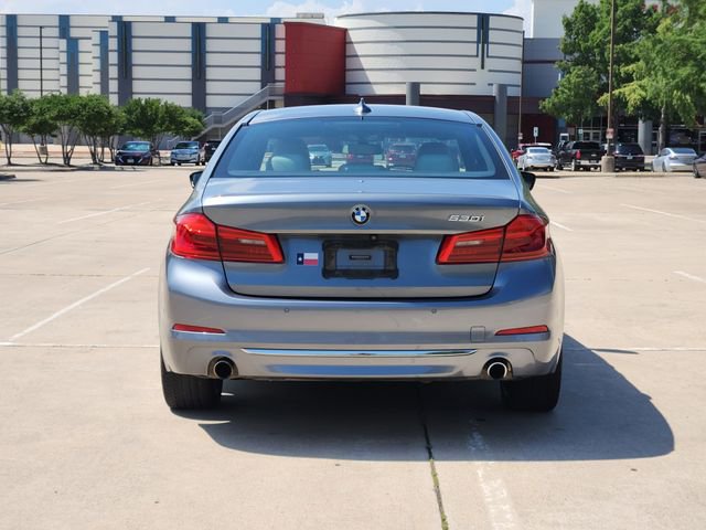 Used 2020 BMW 530i w/ Premium Package RWD image 6