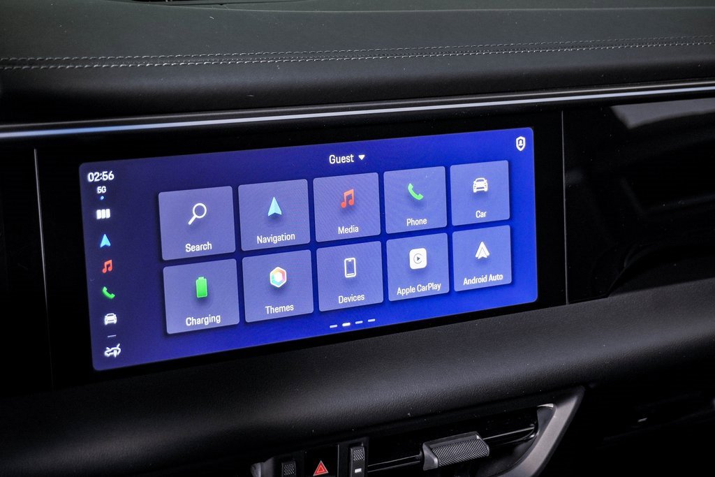 Certified 2025 Porsche Macan Electric image 22