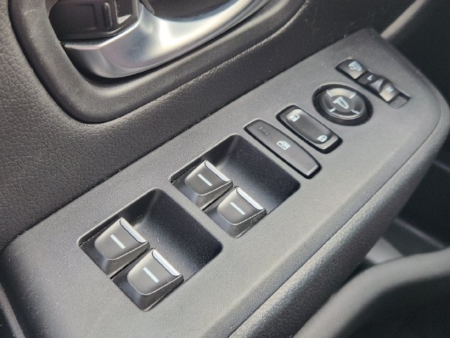 Used 2025 Honda Pilot Black Edition image 22