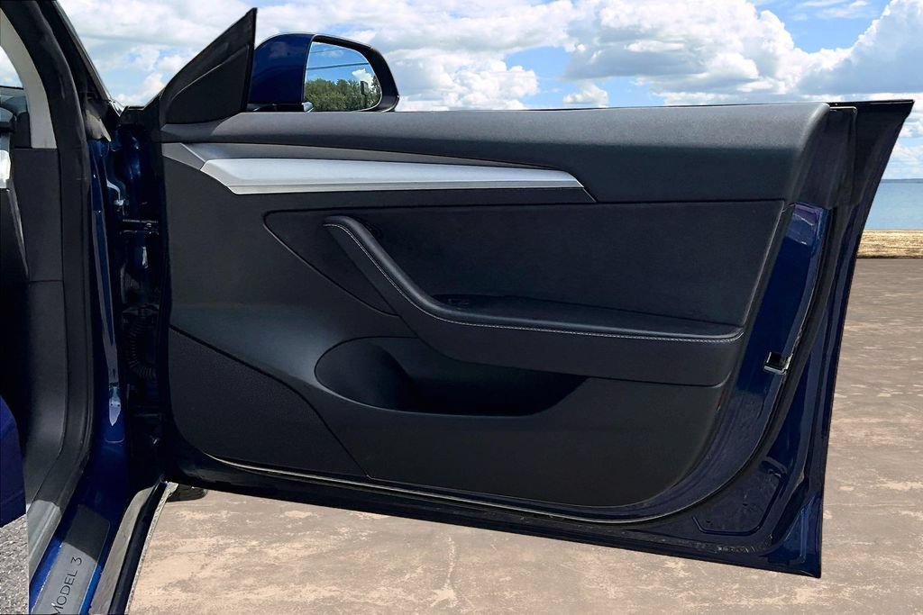 Used 2023 Tesla Model 3 Standard Range RWD image 26