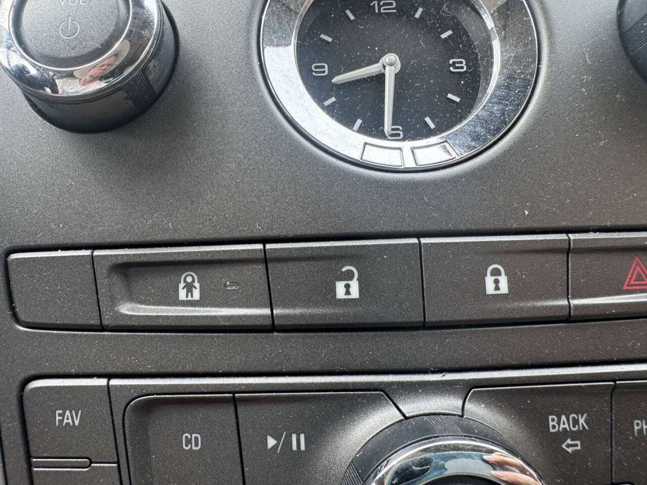 Used 2011 Cadillac SRX Luxury FWD image 43