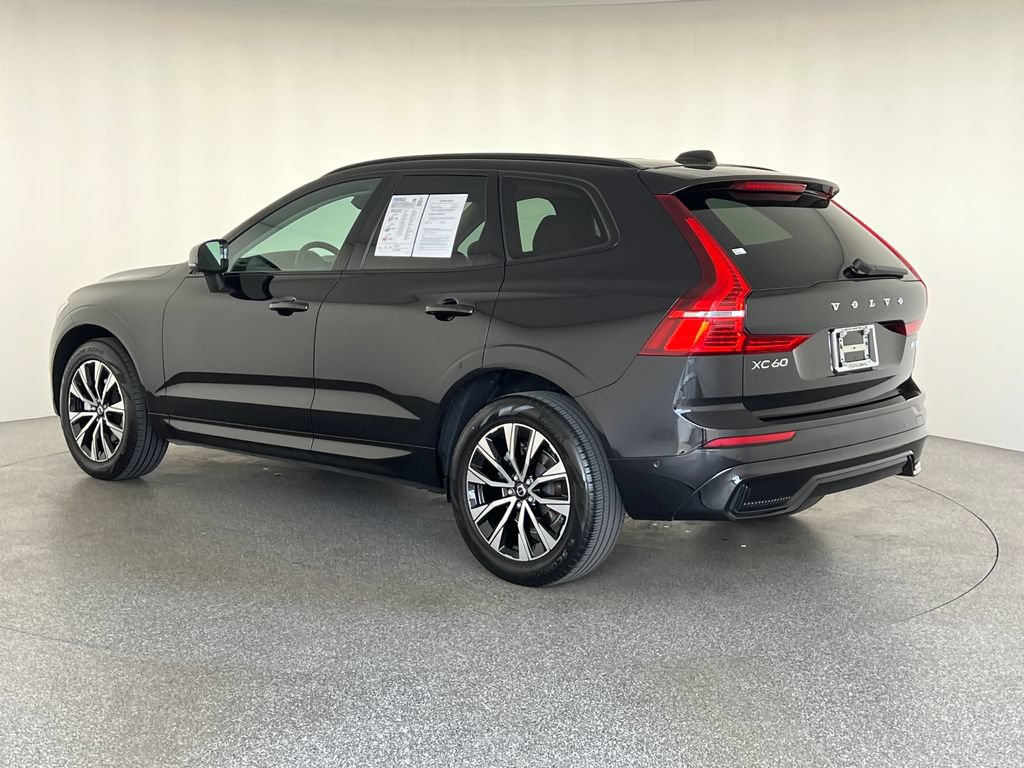 Used 2024 Volvo XC60 B5 Plus AWD/4WD image 6